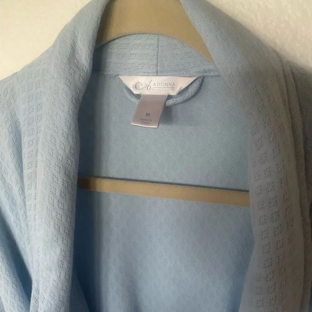 Blue robe - Picture 3 of 3
